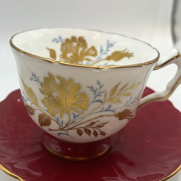 Vintage Aynsley teacup & saucer set - Picture 7 of 8